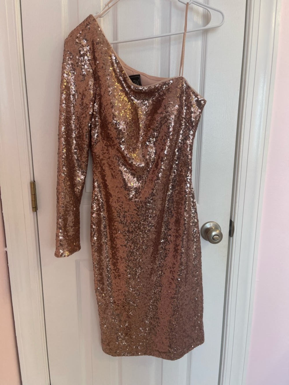 Nightway One Shoulder Rose Gold Sequined Dress – Size 6